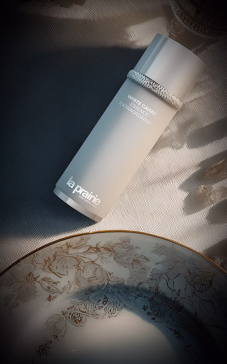 La Prairie White Caviar Essence Extraordinaire