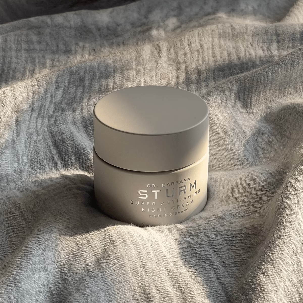 Super Anti-aging Night Cream by Dr. Barbara Strum_50_mood Super Anti-aging Night Cream by Dr. Barbara Strum_50_mood
