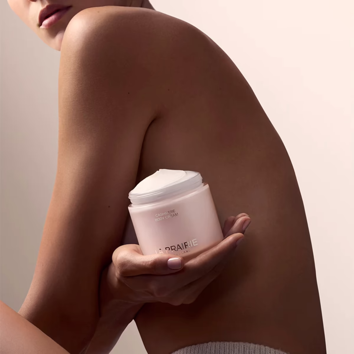 Cashmere Body Cream by La Prairie_200_mood 2